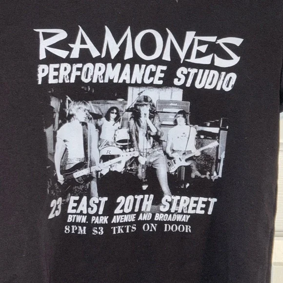 Ramones Performance Studio- Divided T Shirt , Medium, EUC Excellent condition - Picture 3 of 7